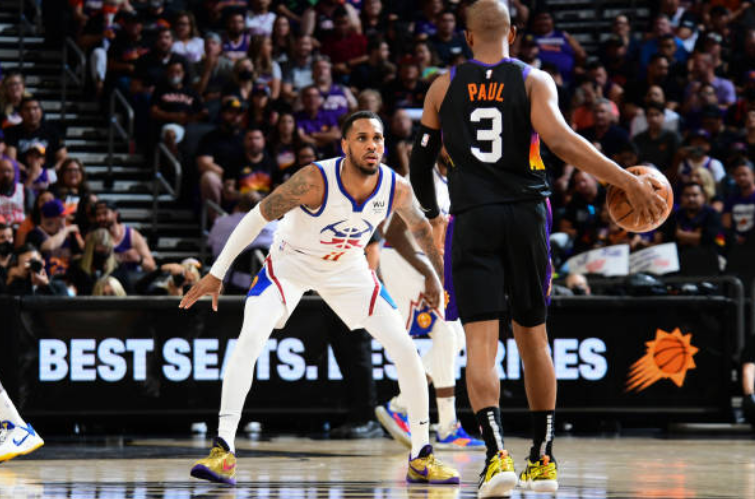 风云突变丹佛掘金集结日迎来里程碑上海申花窗口期刷新队史纪录，菲尼克斯太阳伤情更新备战法甲看傻球迷的简单介绍